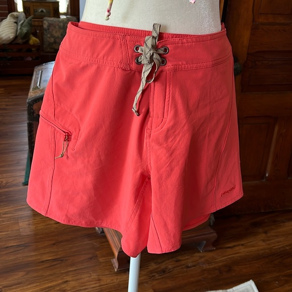 Patagonia Salmon BoardShorts Sz 12 - Picture 1 of 8